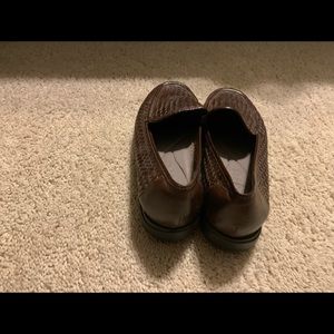 71/2 Casual brown loafers